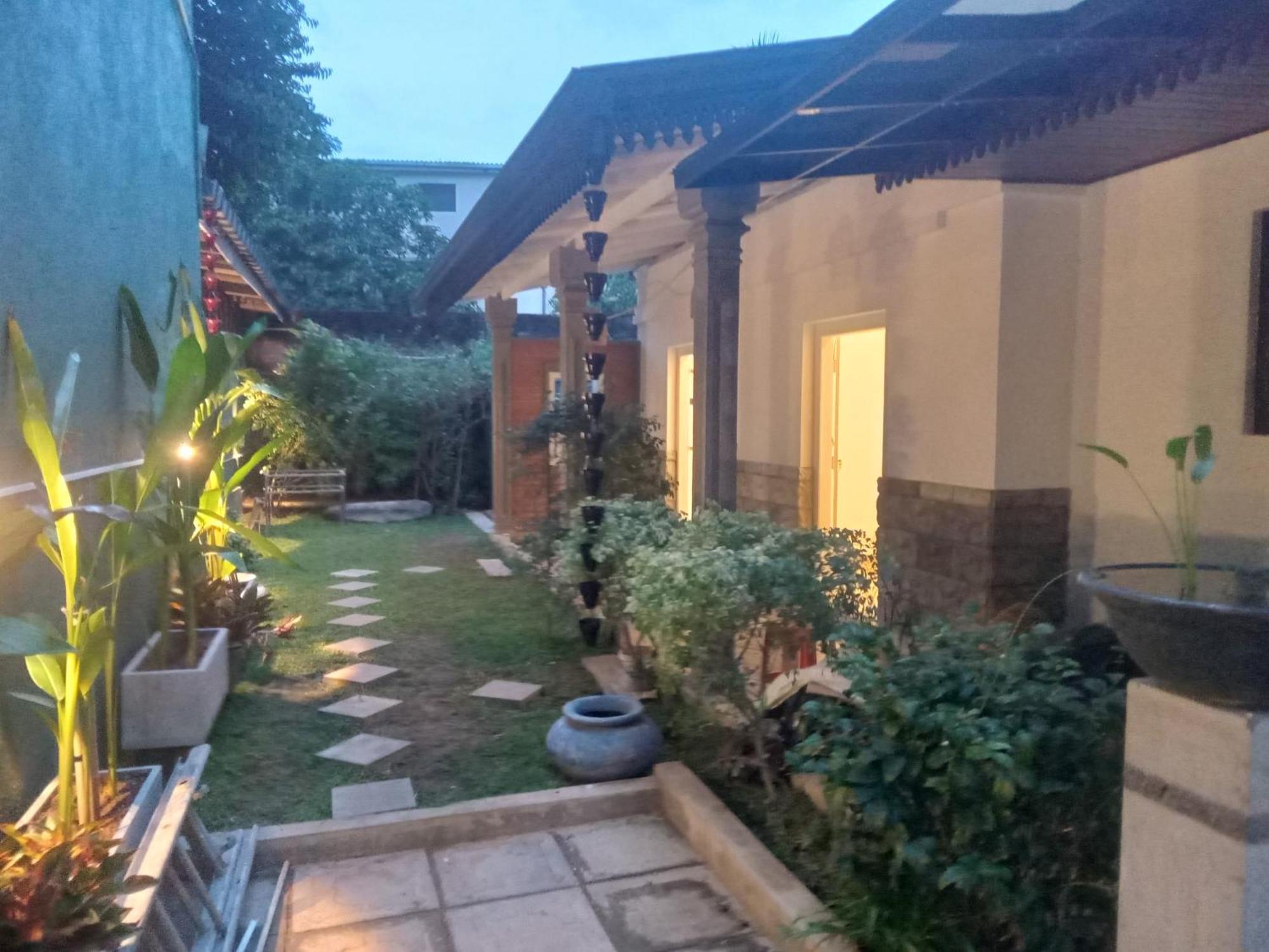 ديكويلاّ تين Thisu Villa المظهر الخارجي الصورة